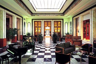 Hotel Chemnitzer Hof : Hall